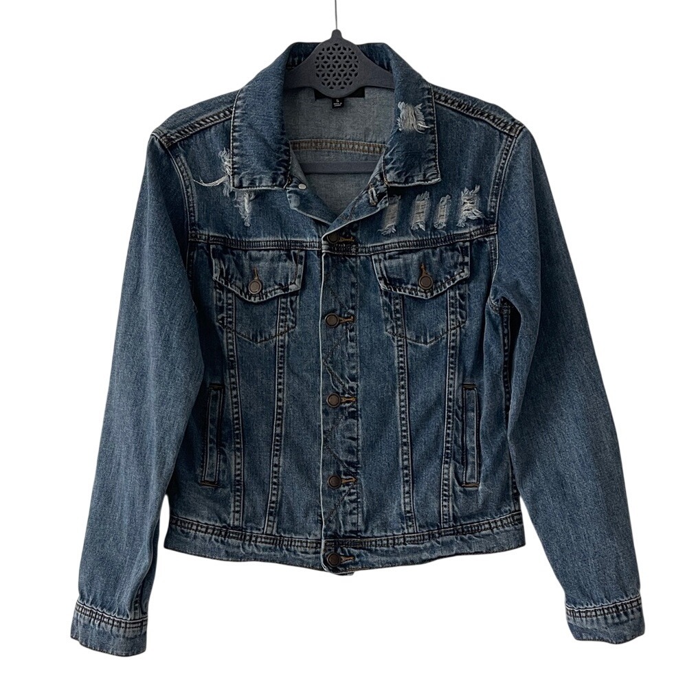 Lulu's Distressed Blue Jean Jacket Small‎
